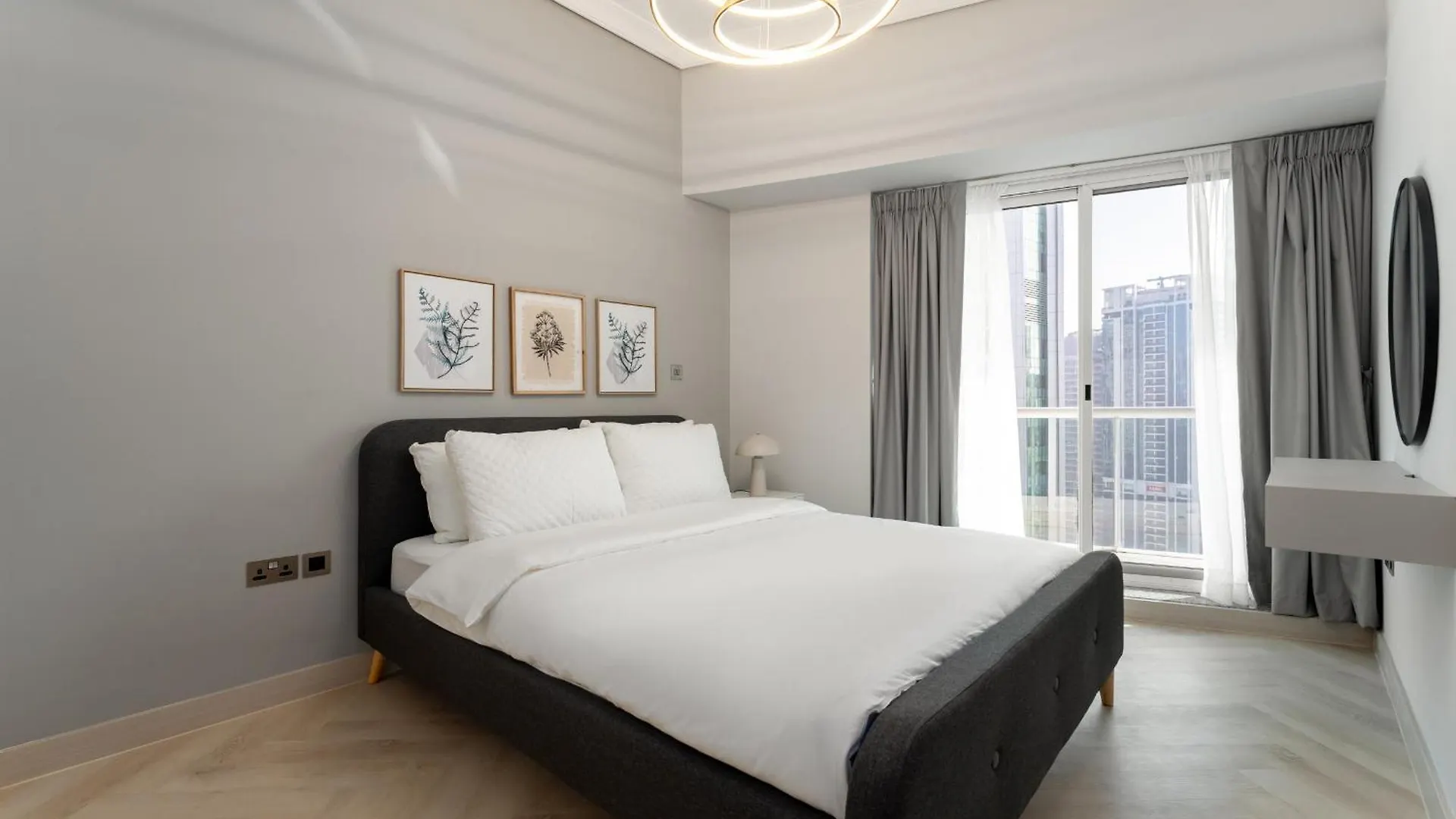 Appartamento 1 Bed, High Floor, 2 Minutes To Metro, Renovated Dubai
