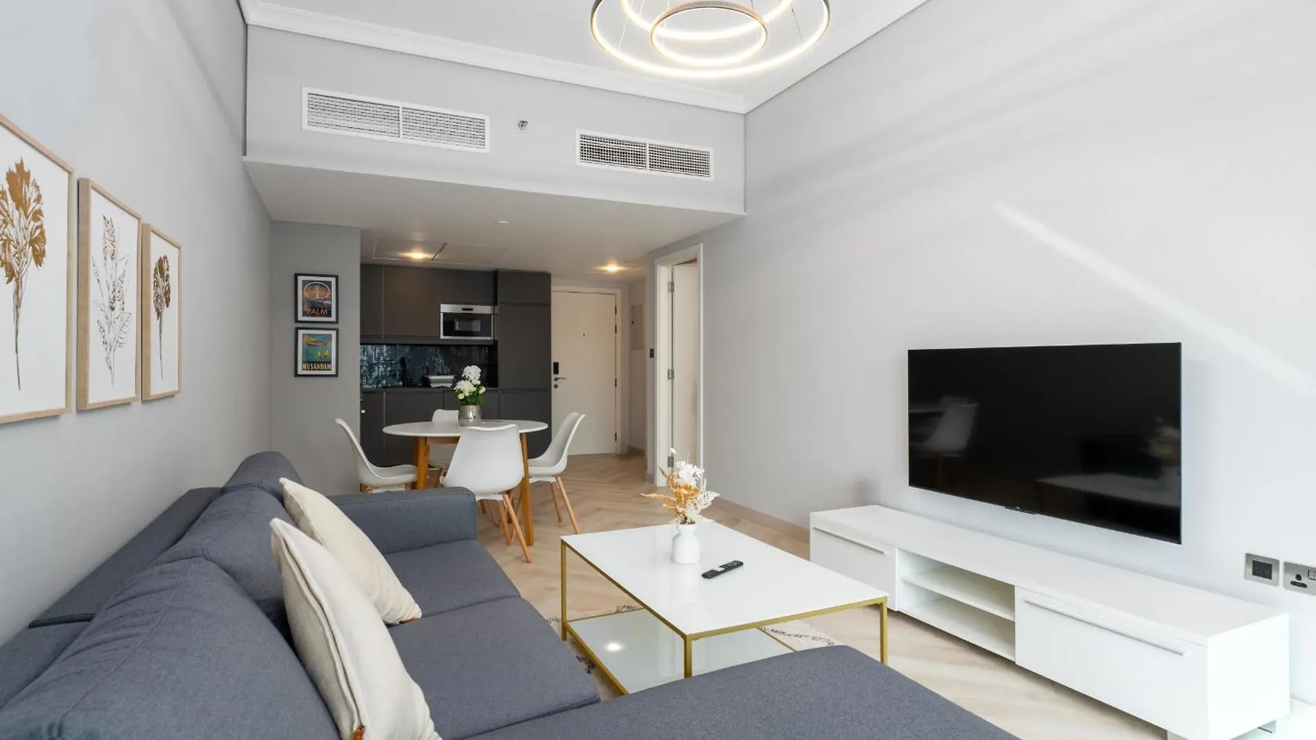 1 Bed, High Floor, 2 Minutes To Metro, Renovated Apartment Dubai United Arab Emirates